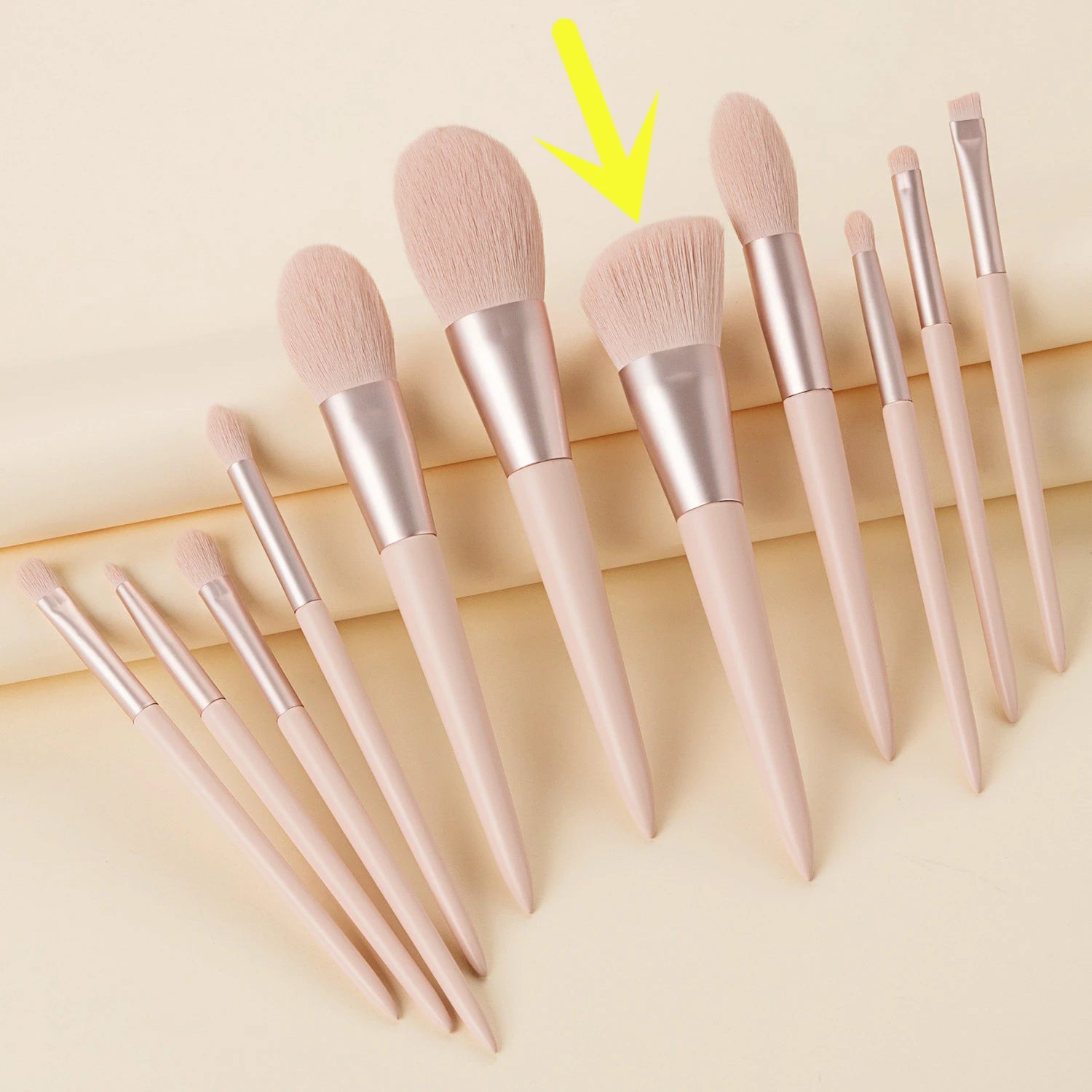 LOYBJ Face Contour Makeup Brushes Fan-shaped Professional Powder Blush Highlighter Bronzer V Face Silhouette Cosmetic Brush Tool
