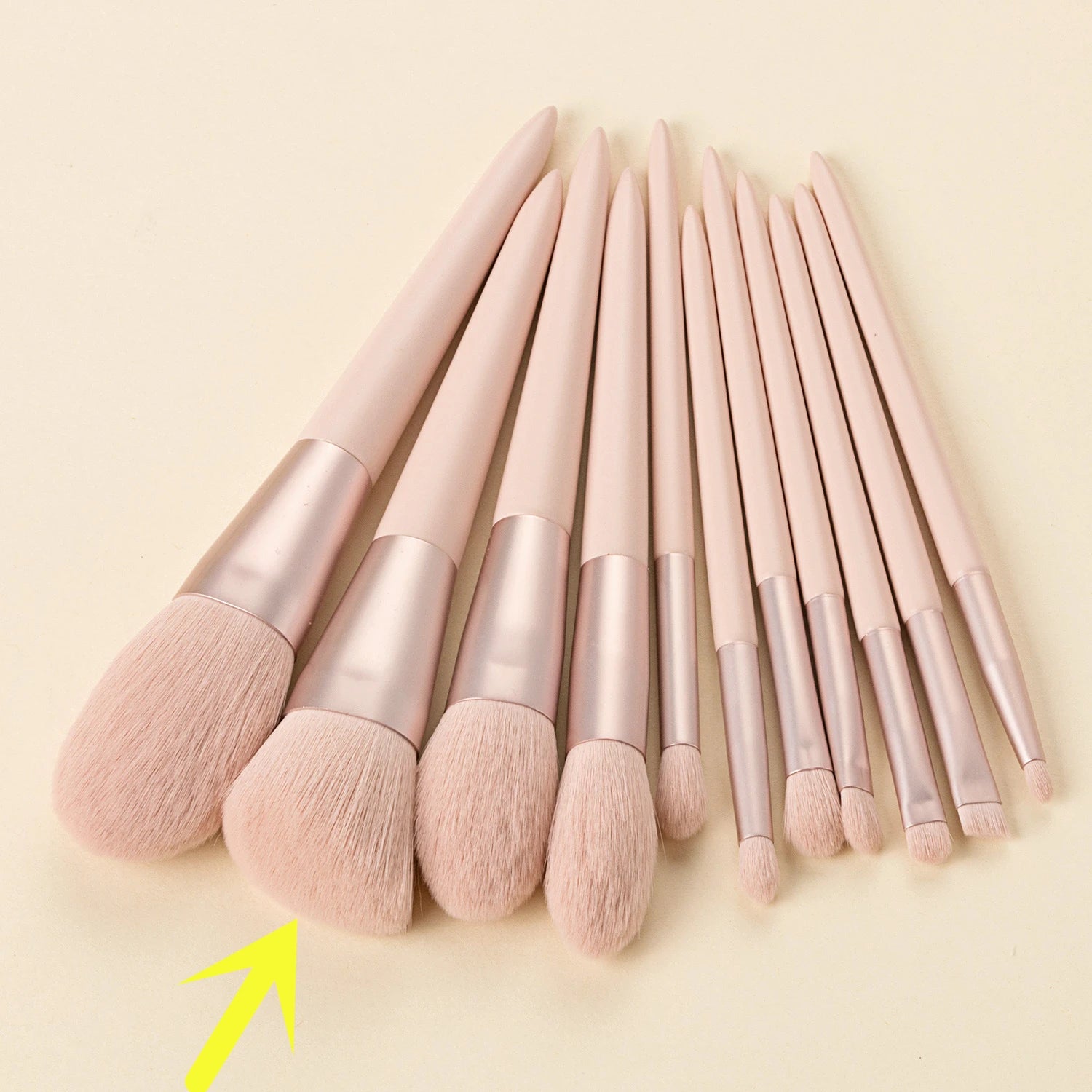 LOYBJ Face Contour Makeup Brushes Fan-shaped Professional Powder Blush Highlighter Bronzer V Face Silhouette Cosmetic Brush Tool